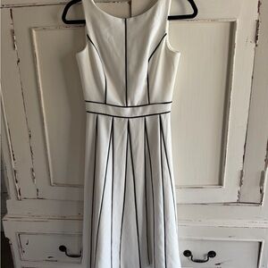 White House Black Market 00 Sleeveless Ivory A-Line Dress with Black Piping